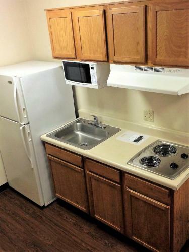 Hotel Inland Suites Lamar