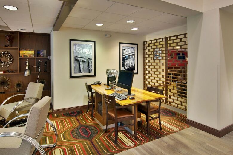 Hotel Four Points By Sheraton Nashville Airport