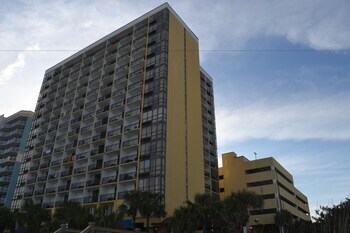 Hotel Sun N Sand Resort