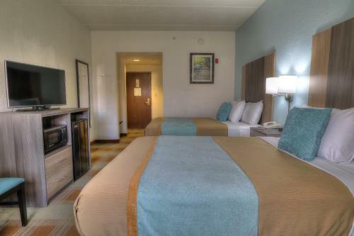 Hotel Pigeon River Inn