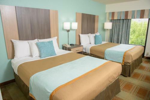 Hotel Pigeon River Inn