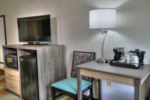 Hotel Pigeon River Inn
