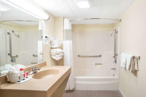 Hotel Ramada Pigeon Forge - Parkway