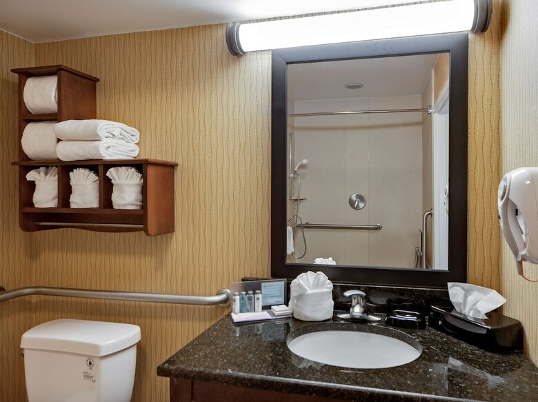 Hotel Hampton Inn Myrtle Beach Broadway At The Beach