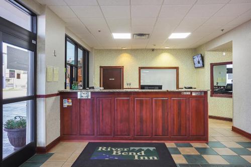 Hotel River Bend Inn - Pigeon Forge