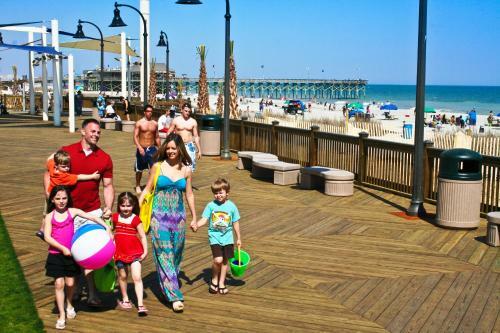 Hotel Holiday Inn At The Pavilion - Myrtle Beach