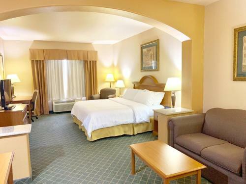 Holiday Inn Express Hotel And Suites Alice