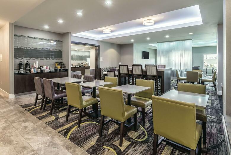 Hotel La Quinta Inn & Suites Arlington North Six Flags Drive