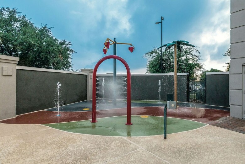 Hotel La Quinta Inn & Suites Arlington North Six Flags Drive