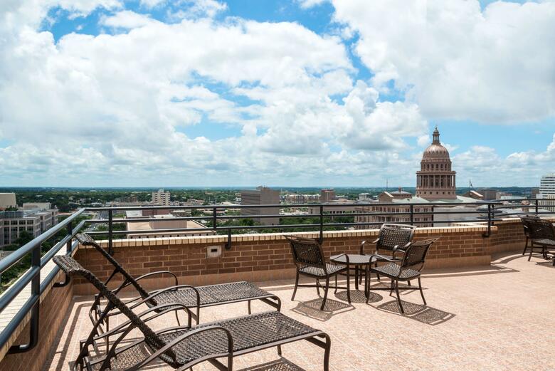Hotel Doubletree Suites By Hilton Austin