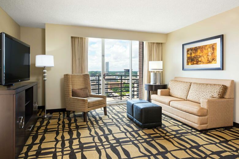Hotel Doubletree Suites By Hilton Austin