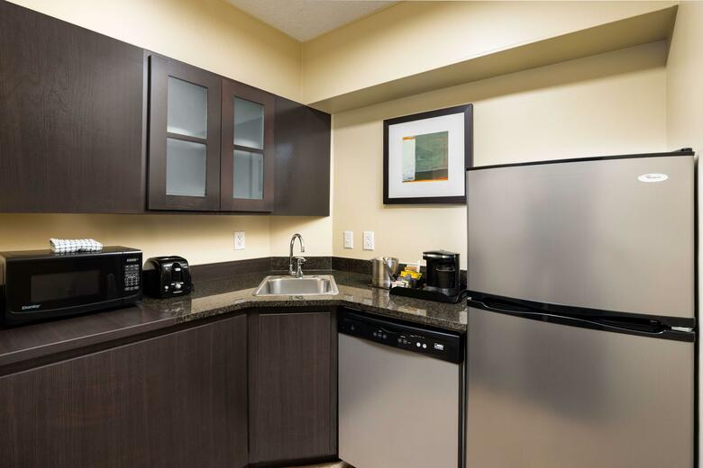 Hotel Doubletree Suites By Hilton Austin