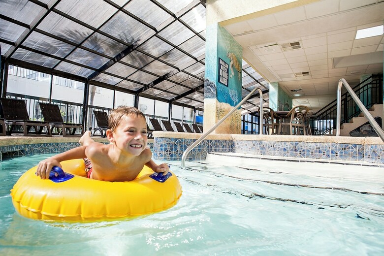 Hotel Compass Cove