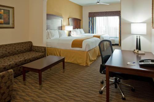 Holiday Inn Express Hotel & Suites Austin South - Buda