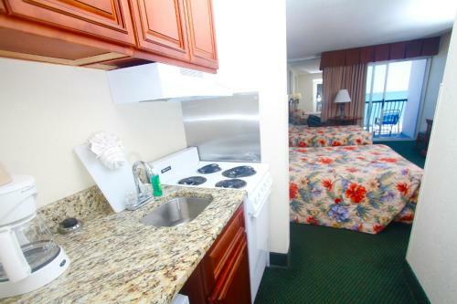 Hotel Boardwalk Beach Resort