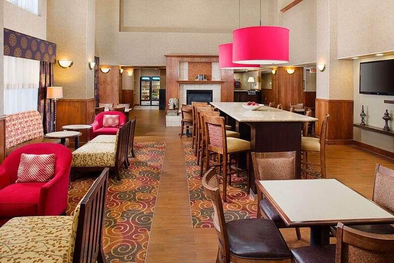 Hotel Hampton Inn & Suites Denton