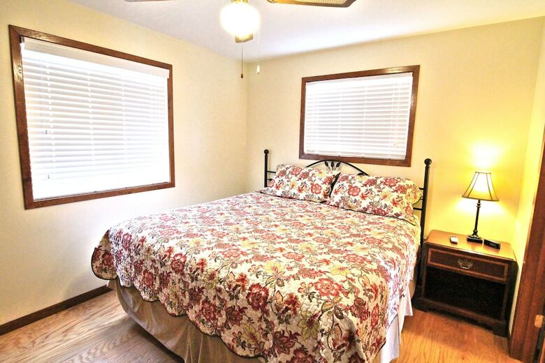 Hotel Peach Tree Inn & Suites