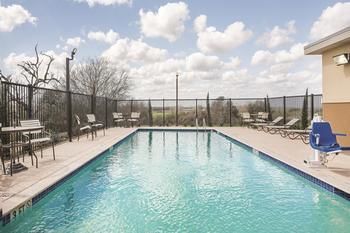 Hotel La Quinta Inn & Suites Gonzales