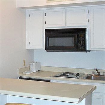 Victorian Condo Hotel Resort