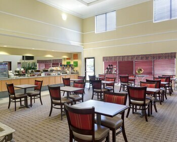 Hotel Comfort Suites La Porte