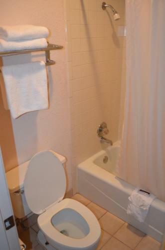 Motel Hill Country Inn