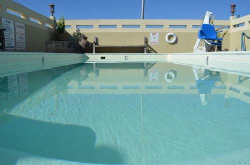 Motel Hill Country Inn