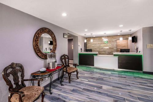 Hotel Quality Inn & Suites Plano
