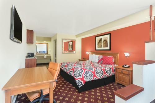 Hotel River Walk Inn & Suites