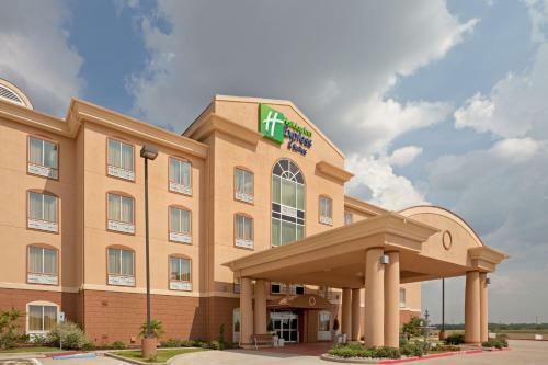 Holiday Inn Express Hotel & Suites Terrell