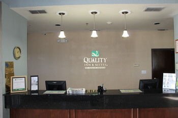 Hotel Quality Inn And Suites Terrell