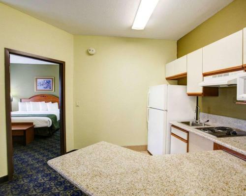 Hotel Quality Inn & Suites Baylor Stadium North