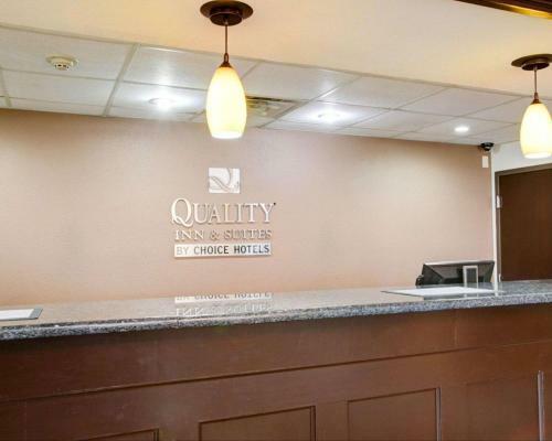 Hotel Quality Inn & Suites Baylor Stadium North