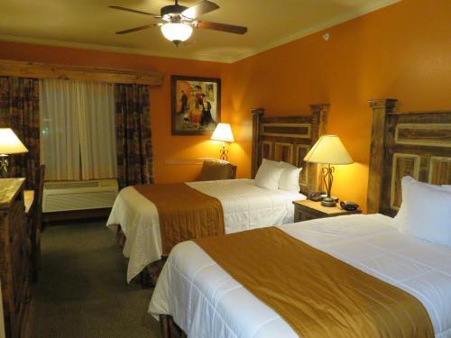 Motel La Hacienda Inn By Knights Inn