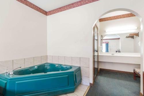 Motel Super 8 Weslaco