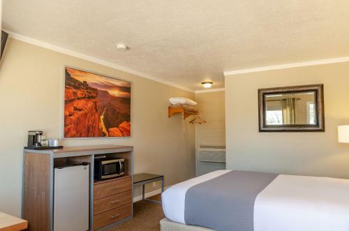Mountain Ridge Motel