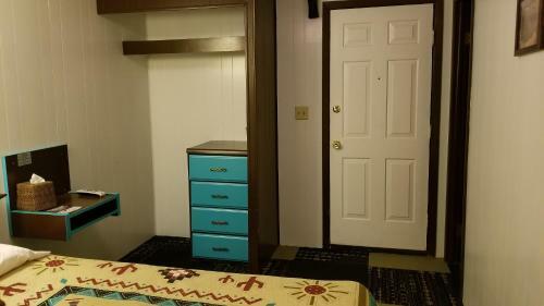 Adobe Sands Motel