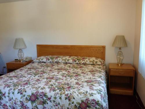Purple Sage Motel