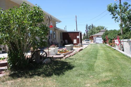 Bybee's Steppingstone Motel