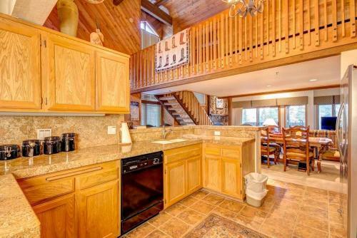 Ridgepoint Apartment