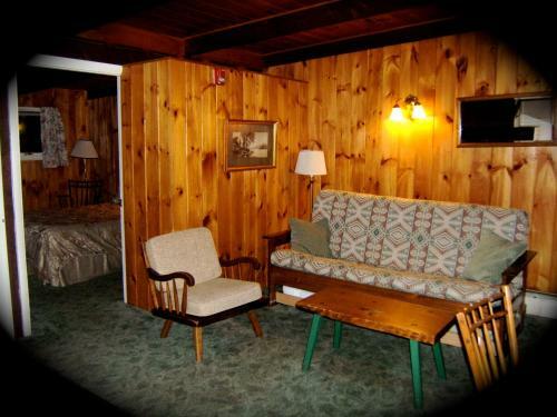 Lodge Inn At Long Trail