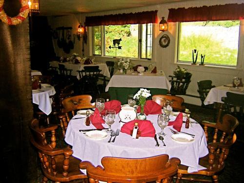 Lodge Inn At Long Trail