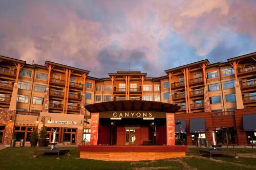 Sundial Lodge By All Seasons Resort Lodging