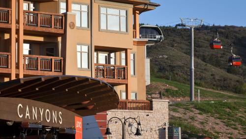 Sundial Lodge By All Seasons Resort Lodging