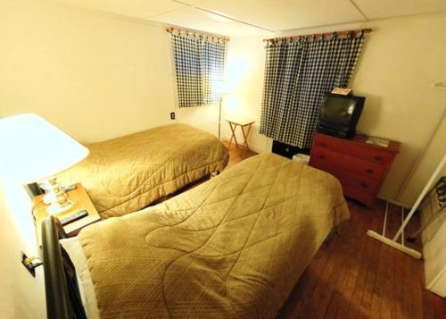 Motel The Riverside Inn