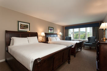 Hotel The Shire Woodstock