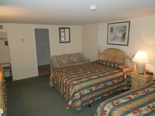 Lodge Mountaineer Inn