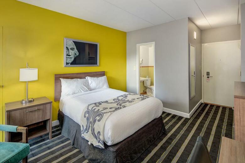 Americana Hotel