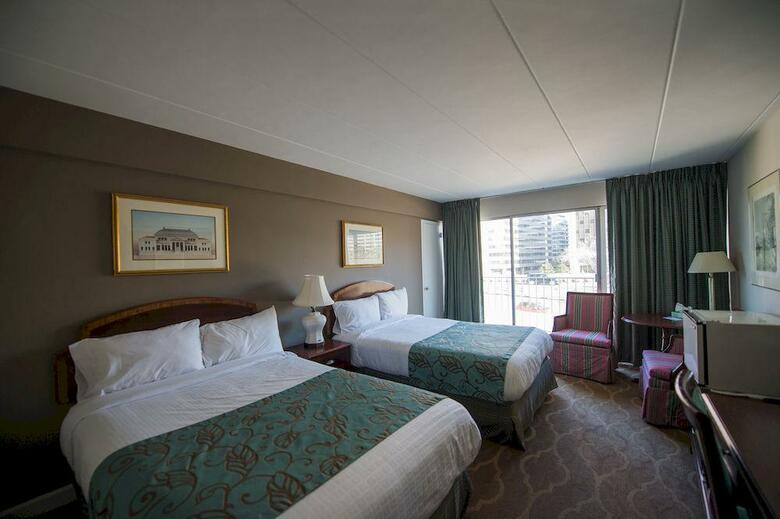 Americana Hotel