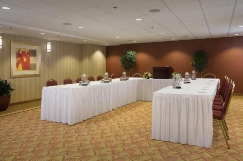 Hotel Holiday Inn Express & Suites Charlottesville North