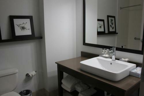 Hotel Country Inn & Suites By Radisson, Roanoke, Va